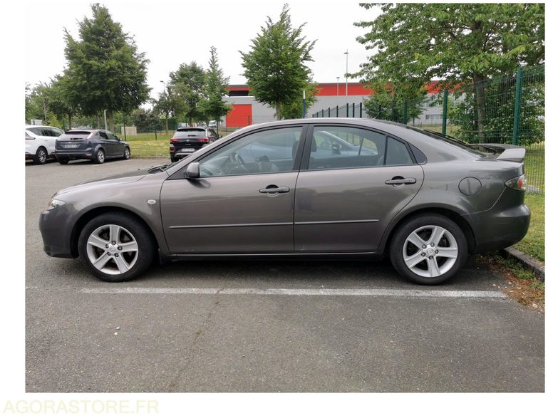 MAZDA 6 HATCHBACK - 93 386 KM - 2007 - מכונית: תמונה 2 MAZDA 6 HATCHBACK - 93 386 KM - 2007 - מכונית: תמונה 2