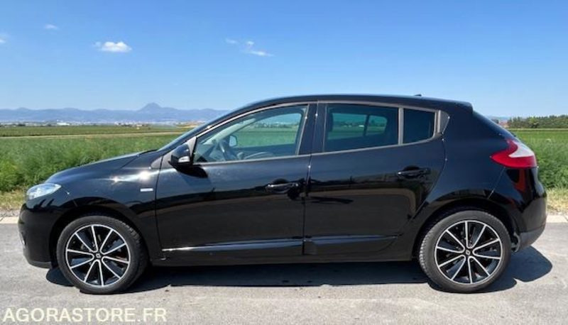 MEGANE 1.2 L TCE 115 CH BOSE EDITION - 2013 - 97 595 kms - מכונית: תמונה 3 MEGANE 1.2 L TCE 115 CH BOSE EDITION - 2013 - 97 595 kms - מכונית: תמונה 3