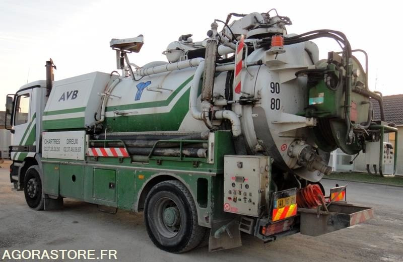 MERCEDES ACTROS 2031 Hydrocureur 2001 (475000KM) ROULANT Pb BV EXPORT UNIQUEMENT - משאית ואקום: תמונה 3 MERCEDES ACTROS 2031 Hydrocureur 2001 (475000KM) ROULANT Pb BV EXPORT UNIQUEMENT - משאית ואקום: תמונה 3