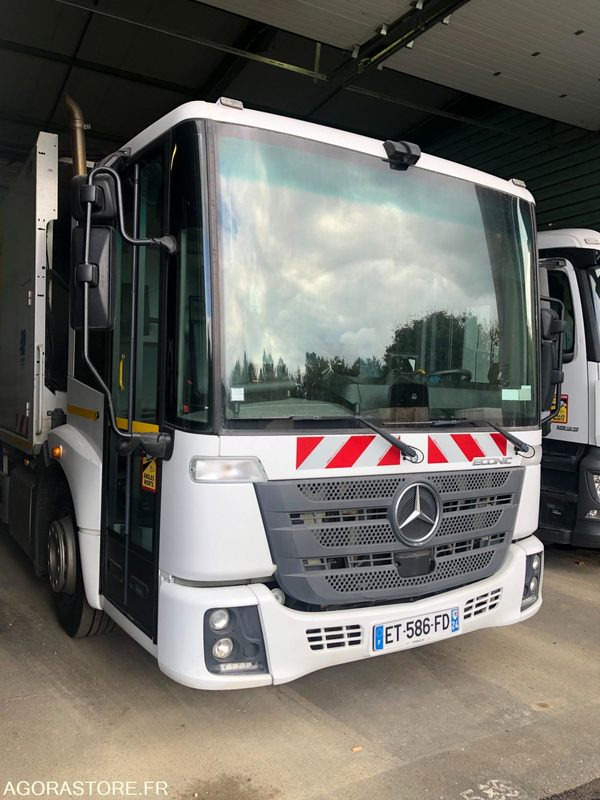 MERCEDES ECONIC (26t, 21 CV, 353 Cv, cabine bus, benne 23m3) - 138948 kms - 2018 - משאית אשפה: תמונה 3 MERCEDES ECONIC (26t, 21 CV, 353 Cv, cabine bus, benne 23m3) - 138948 kms - 2018 - משאית אשפה: תמונה 3