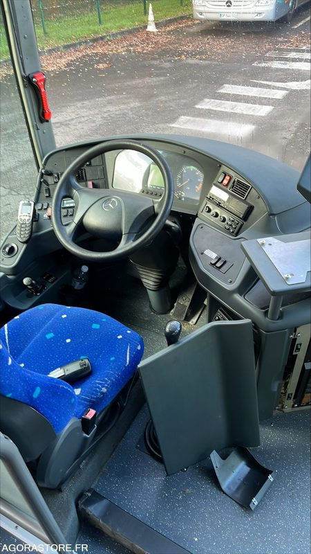 MERCEDES INTOURO N°083254 - אוטובוס בית ספר: תמונה 5 MERCEDES INTOURO N°083254 - אוטובוס בית ספר: תמונה 5