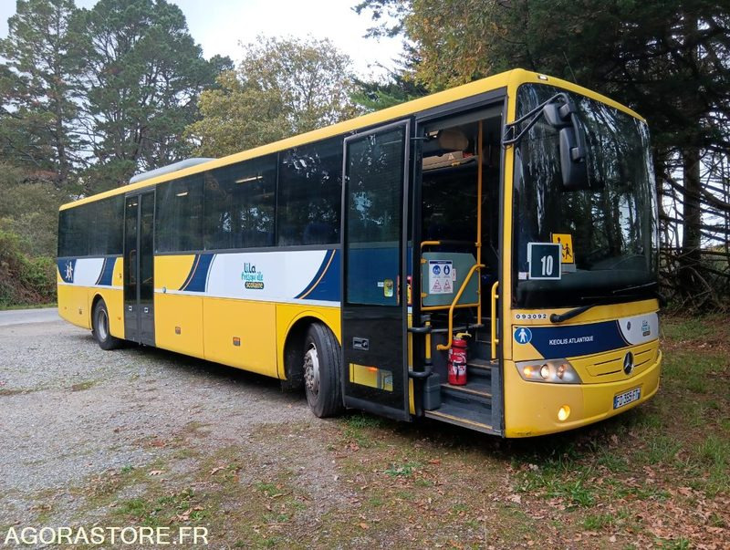 MERCEDES INTOURO N°093092 - אוטובוס בית ספר: תמונה 1 MERCEDES INTOURO N°093092 - אוטובוס בית ספר: תמונה 1