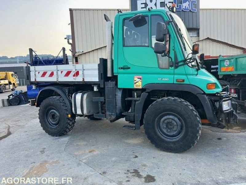 MERCEDES UNIMOG U300C VERSION COMMUNALE 2000 97652 KM - משאית: תמונה 2 MERCEDES UNIMOG U300C VERSION COMMUNALE 2000 97652 KM - משאית: תמונה 2