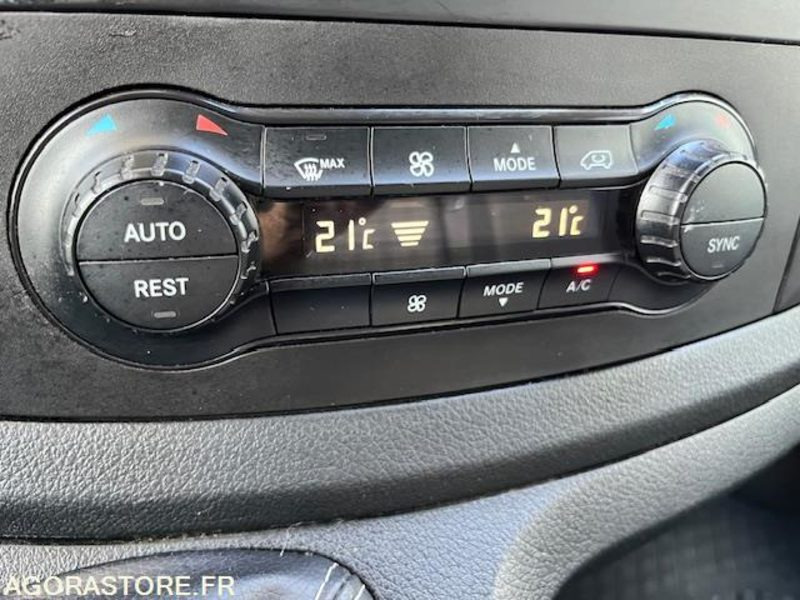 MERCEDES VITO FOURGON 116 CDI BLUETEC PROPULSION LONG 3 PLACES BV6 - כלי רכב מסחרי עם לוח: תמונה 4 MERCEDES VITO FOURGON 116 CDI BLUETEC PROPULSION LONG 3 PLACES BV6 - כלי רכב מסחרי עם לוח: תמונה 4