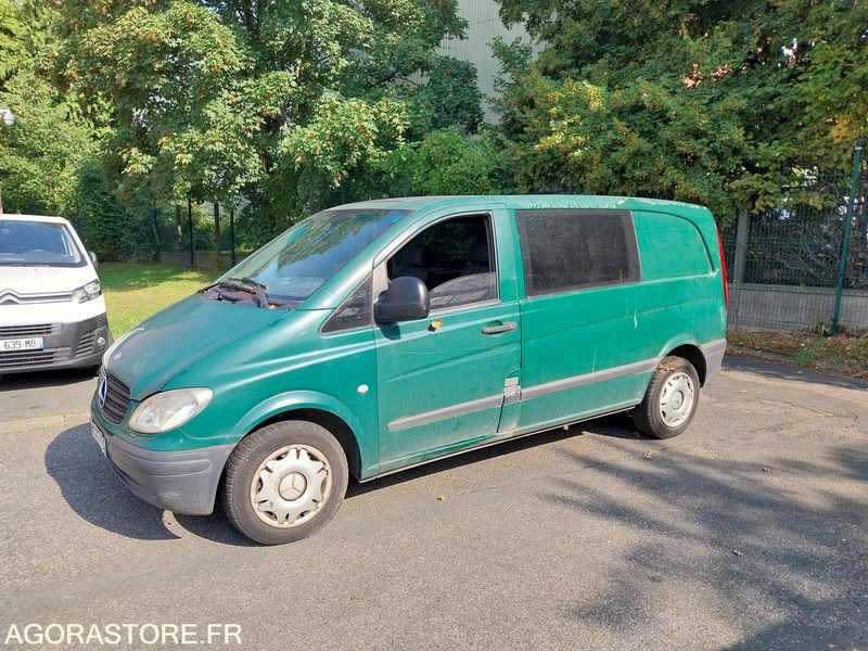 MERCEDES Vito 5p BVA 2004 (384224Km) ROULANT Pb BV PRO EXCLUSIVEMENT - כלי רכב מסחרי קטן: תמונה 1 MERCEDES Vito 5p BVA 2004 (384224Km) ROULANT Pb BV PRO EXCLUSIVEMENT - כלי רכב מסחרי קטן: תמונה 1