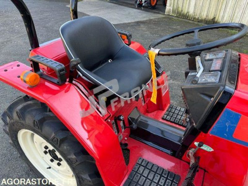 MICROTRACTEUR YANMAR 16CV 3 CYLINDRES DIESEL D'OCCASION 4 RM PDF 3 PTS COMPLET - טרקטור חקלאי: תמונה 3 MICROTRACTEUR YANMAR 16CV 3 CYLINDRES DIESEL D'OCCASION 4 RM PDF 3 PTS COMPLET - טרקטור חקלאי: תמונה 3