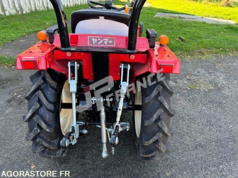 MICROTRACTEUR YANMAR 16CV 3 CYLINDRES DIESEL D'OCCASION 4 RM PDF 3 PTS COMPLET - טרקטור חקלאי: תמונה 5 MICROTRACTEUR YANMAR 16CV 3 CYLINDRES DIESEL D'OCCASION 4 RM PDF 3 PTS COMPLET - טרקטור חקלאי: תמונה 5