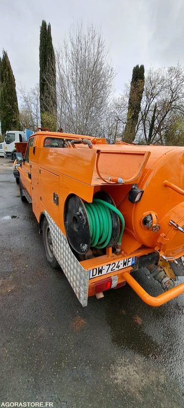 MINI COMBINE RIVARD/TOYOTA 2002 DW724WF (VENTE UNIQUEMENT EXPORT) - SUV: תמונה 5 MINI COMBINE RIVARD/TOYOTA 2002 DW724WF (VENTE UNIQUEMENT EXPORT) - SUV: תמונה 5
