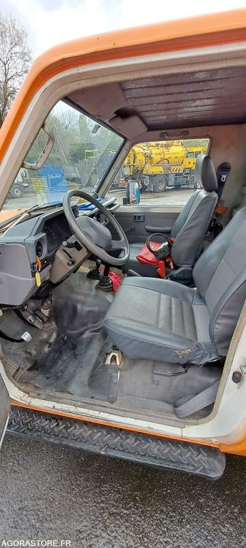 MINI COMBINE RIVARD/TOYOTA 2002 DW724WF (VENTE UNIQUEMENT EXPORT) - SUV: תמונה 3 MINI COMBINE RIVARD/TOYOTA 2002 DW724WF (VENTE UNIQUEMENT EXPORT) - SUV: תמונה 3