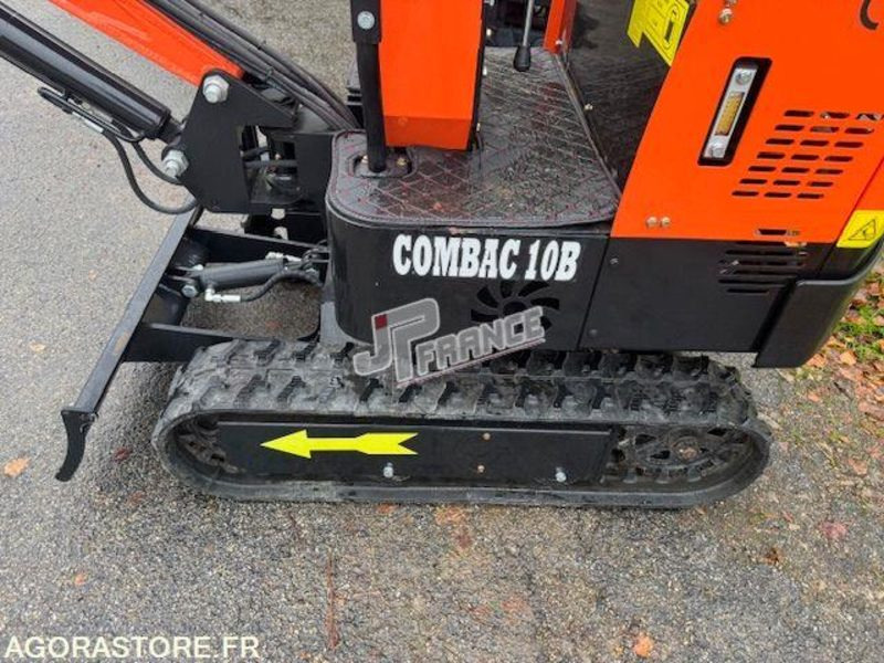 MINI PELLE A CHENILLES, MONO CYLINDRES, DIESEL, CAPACITÉ DU GODET 0.025M3, CAPAC - מכונה חקלאית: תמונה 4 MINI PELLE A CHENILLES, MONO CYLINDRES, DIESEL, CAPACITÉ DU GODET 0.025M3, CAPAC - מכונה חקלאית: תמונה 4