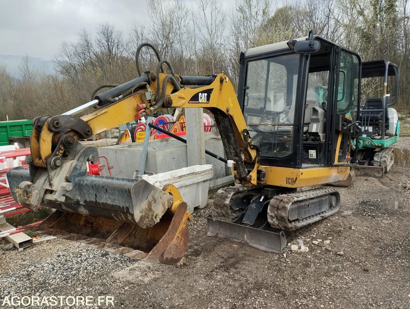 MINI PELLE CATERPILLAR 301-6C de 2011 n° CPJBB00644 - מיני מחפר: תמונה 1 MINI PELLE CATERPILLAR 301-6C de 2011 n° CPJBB00644 - מיני מחפר: תמונה 1