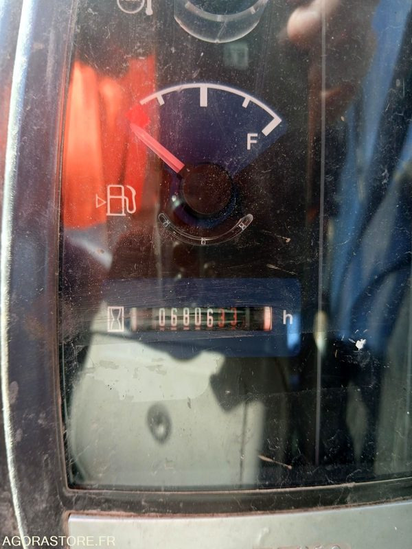 MINI PELLE VOLVO EC 27C - מיני מחפר: תמונה 5 MINI PELLE VOLVO EC 27C - מיני מחפר: תמונה 5