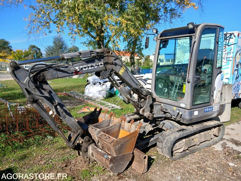 MINI PELLE VOLVO EC 27C - מיני מחפר: תמונה 3 MINI PELLE VOLVO EC 27C - מיני מחפר: תמונה 3