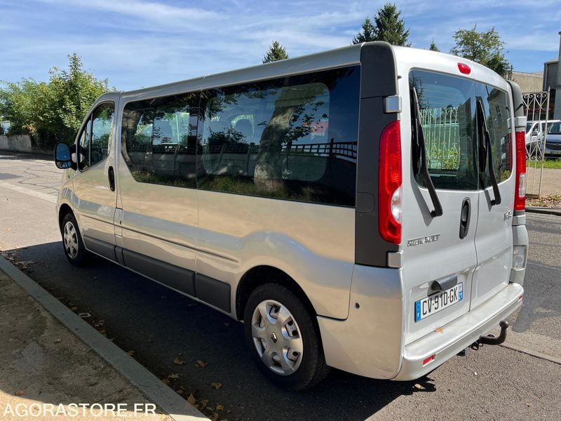 MINIBUS VL - 9 PLACES - TRAFIC - L2 H1 - 115 CH - CLIM- 165200 KMS - ATTELAGE - מיניבוס, כלי רכב מסחרי לנוסעים: תמונה 4 MINIBUS VL - 9 PLACES - TRAFIC - L2 H1 - 115 CH - CLIM- 165200 KMS - ATTELAGE - מיניבוס, כלי רכב מסחרי לנוסעים: תמונה 4