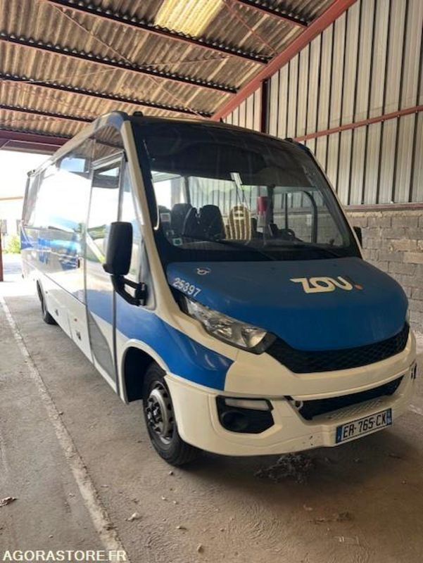 MINICARS IVECO BUS DAILY TOURYS 25397 MEC 2017 KM 239000 ER-765-CX - מיניבוס, כלי רכב מסחרי לנוסעים: תמונה 2 MINICARS IVECO BUS DAILY TOURYS 25397 MEC 2017 KM 239000 ER-765-CX - מיניבוס, כלי רכב מסחרי לנוסעים: תמונה 2