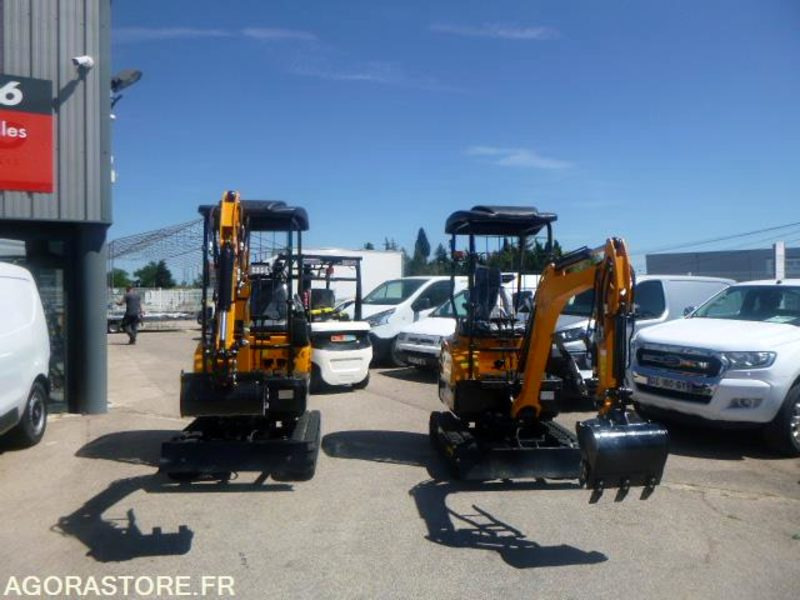 MINIPELLE 1T8 NEUVE (2025) - MOTEUR 3 CYLINDRES KUBOTA - מחפר: תמונה 1 MINIPELLE 1T8 NEUVE (2025) - MOTEUR 3 CYLINDRES KUBOTA - מחפר: תמונה 1