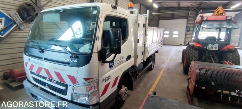 MITSUBISHI FUSO CANTER - כלי רכב מסחרי מזהיר: תמונה 3 MITSUBISHI FUSO CANTER - כלי רכב מסחרי מזהיר: תמונה 3