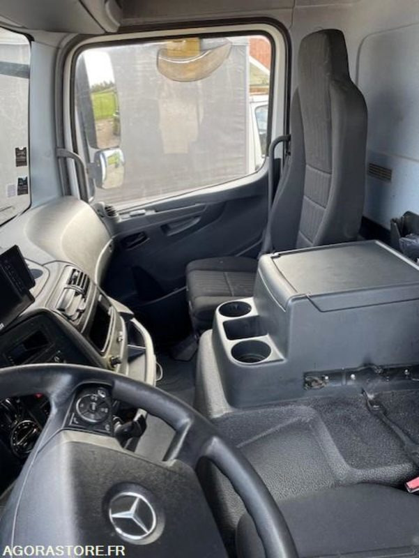 Mercedes Atego 2017 Boite automatique - משאית: תמונה 3 Mercedes Atego 2017 Boite automatique - משאית: תמונה 3