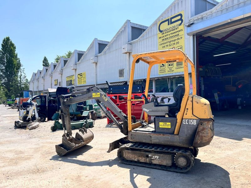 Mini-pelle Volvo EC15 B XT 1,5T - Année 2004 - 2290 heures - מיני מחפר: תמונה 2 Mini-pelle Volvo EC15 B XT 1,5T - Année 2004 - 2290 heures - מיני מחפר: תמונה 2