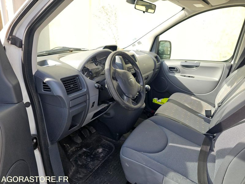 Minibus JUMPY "sans CT" non roulant - מיניבוס, כלי רכב מסחרי לנוסעים: תמונה 3 Minibus JUMPY "sans CT" non roulant - מיניבוס, כלי רכב מסחרי לנוסעים: תמונה 3