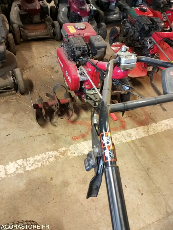 Motoculteur - ציוד לגינה: תמונה 2 Motoculteur - ציוד לגינה: תמונה 2