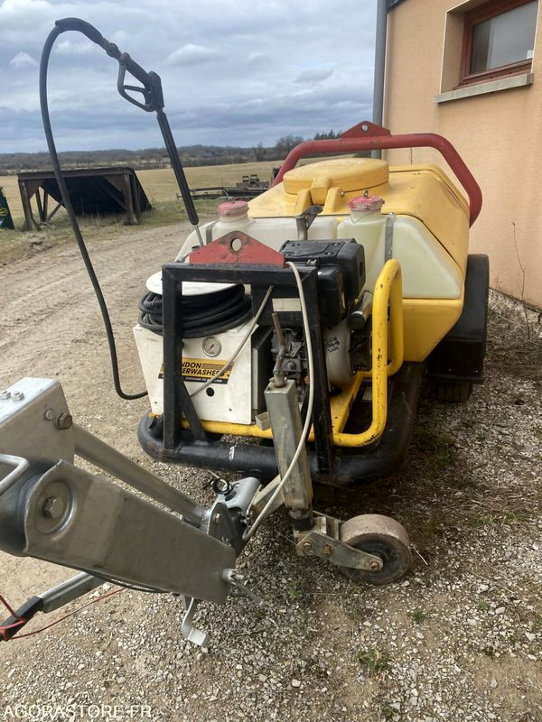 Nettoyeur haute-pression Diesel sur remorque BRENDON BB1000 - מכונת לניקוי בלחץ: תמונה 1 Nettoyeur haute-pression Diesel sur remorque BRENDON BB1000 - מכונת לניקוי בלחץ: תמונה 1