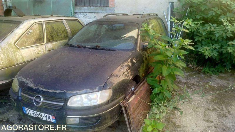 OPEL OMÉGA BREAK - 1996 - רכב סטיישן: תמונה 2 OPEL OMÉGA BREAK - 1996 - רכב סטיישן: תמונה 2