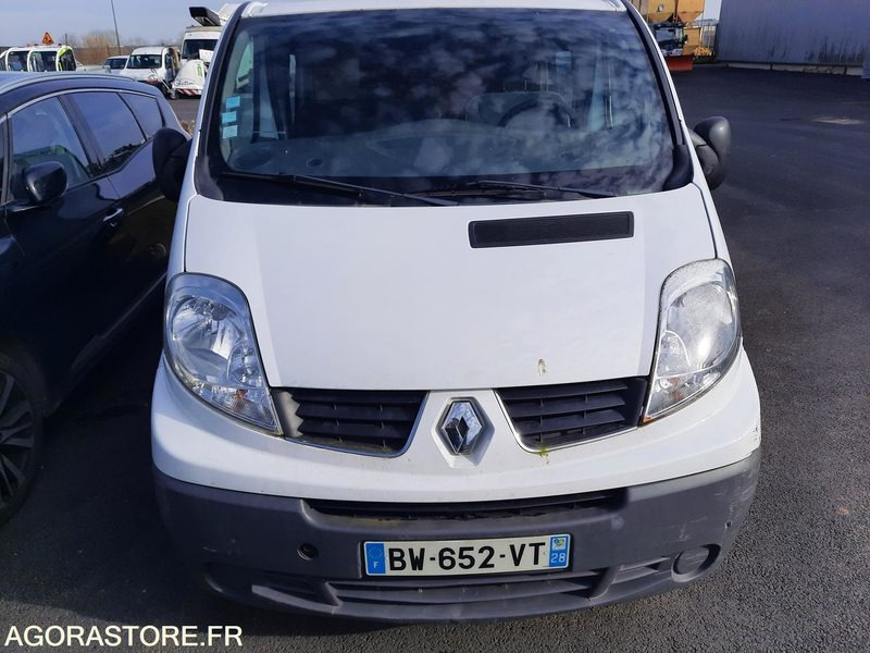 OPEL VIVARO - 2011 - 112 800KM - כלי רכב מסחרי עם לוח: תמונה 2 OPEL VIVARO - 2011 - 112 800KM - כלי רכב מסחרי עם לוח: תמונה 2