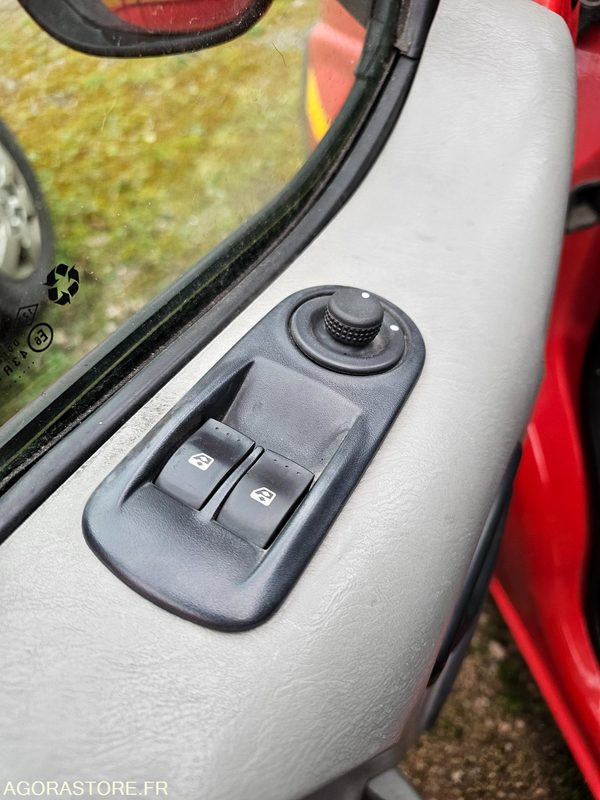 כלי רכב מסחרי עם לוח OPEL VIVARO 246157kms 2008 - 5789VX86: תמונה 13