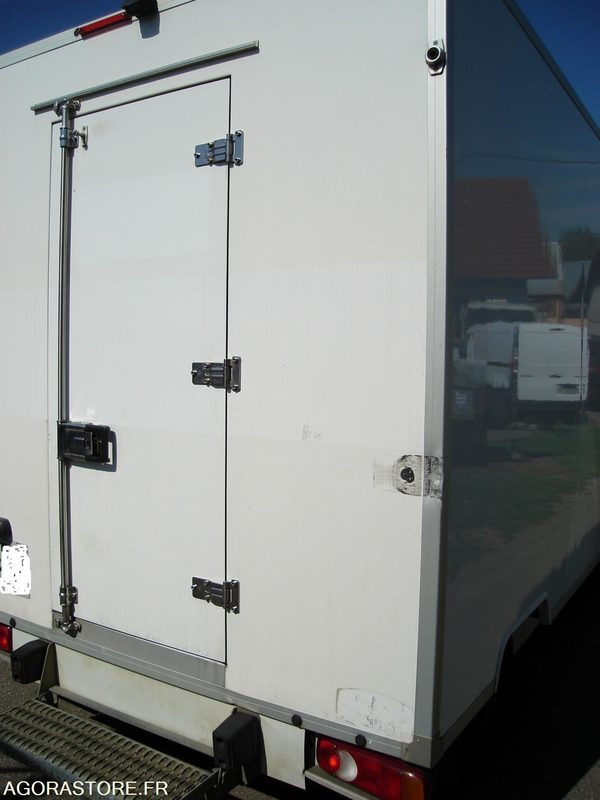 OPEL VIVARO FRIGORIFIQUE - 2017 - 159600KM - כלי רכב מסחרי לקירור: תמונה 3 OPEL VIVARO FRIGORIFIQUE - 2017 - 159600KM - כלי רכב מסחרי לקירור: תמונה 3