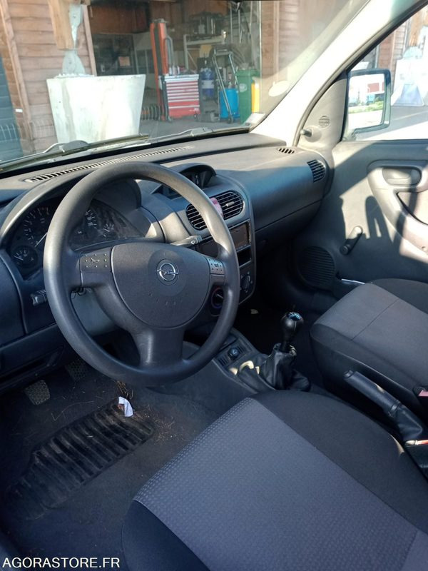 Opel Combo - כלי רכב מסחרי קטן: תמונה 4 Opel Combo - כלי רכב מסחרי קטן: תמונה 4