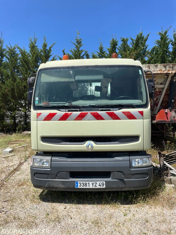 PATA SECMAIR 4x2 2004 - מפיץ אספלט: תמונה 1 PATA SECMAIR 4x2 2004 - מפיץ אספלט: תמונה 1