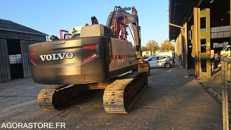 PELLE A CHENILLE VOLVO EC220 EL - 2015 / 10661H (MPC021) - מחפר: תמונה 5 PELLE A CHENILLE VOLVO EC220 EL - 2015 / 10661H (MPC021) - מחפר: תמונה 5