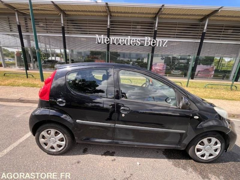 PEUGEOT 107 1.4 HDI TRENDY - מכונית: תמונה 2 PEUGEOT 107 1.4 HDI TRENDY - מכונית: תמונה 2