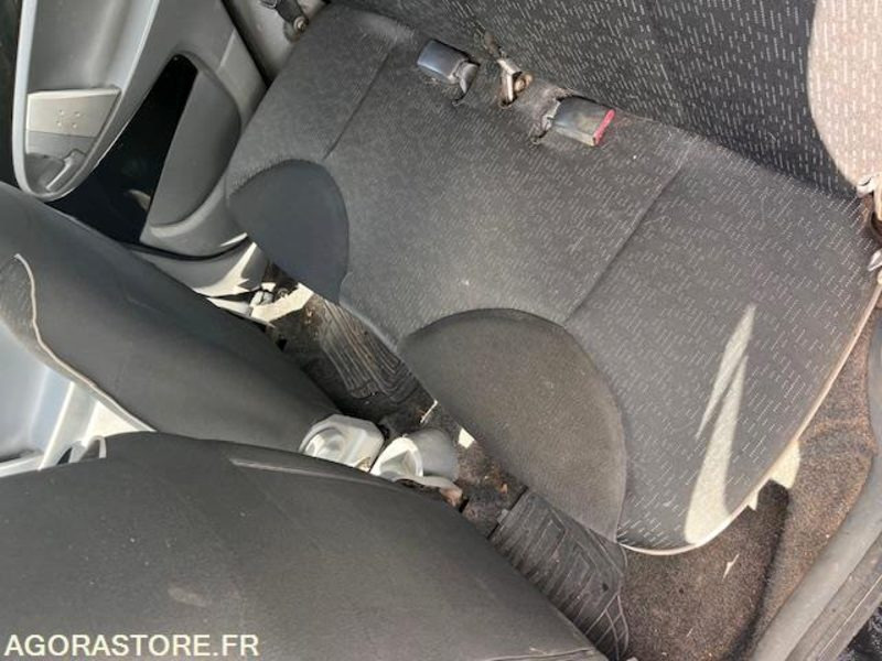 PEUGEOT 107 1.4 HDI TRENDY - מכונית: תמונה 4 PEUGEOT 107 1.4 HDI TRENDY - מכונית: תמונה 4