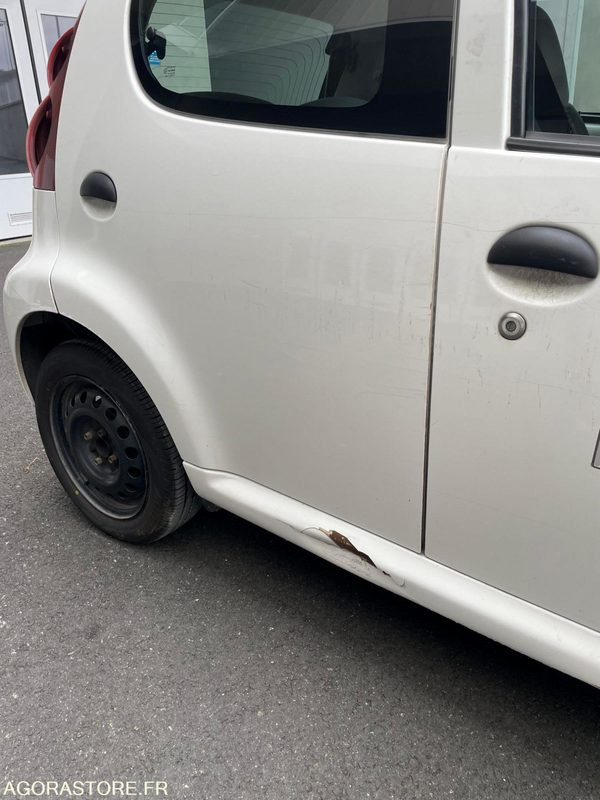 PEUGEOT 107 CL-586-LQ - מכונית: תמונה 5 PEUGEOT 107 CL-586-LQ - מכונית: תמונה 5