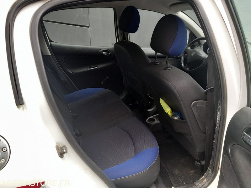 PEUGEOT 206+ 1.4i 73 cv - bon état - 103 800 km - SANS CT - CJ-124-LC - מכונית: תמונה 5 PEUGEOT 206+ 1.4i 73 cv - bon état - 103 800 km - SANS CT - CJ-124-LC - מכונית: תמונה 5