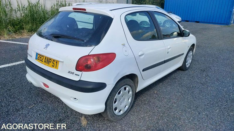 PEUGEOT 206 - 2005 -175624kms - מכונית: תמונה 4 PEUGEOT 206 - 2005 -175624kms - מכונית: תמונה 4