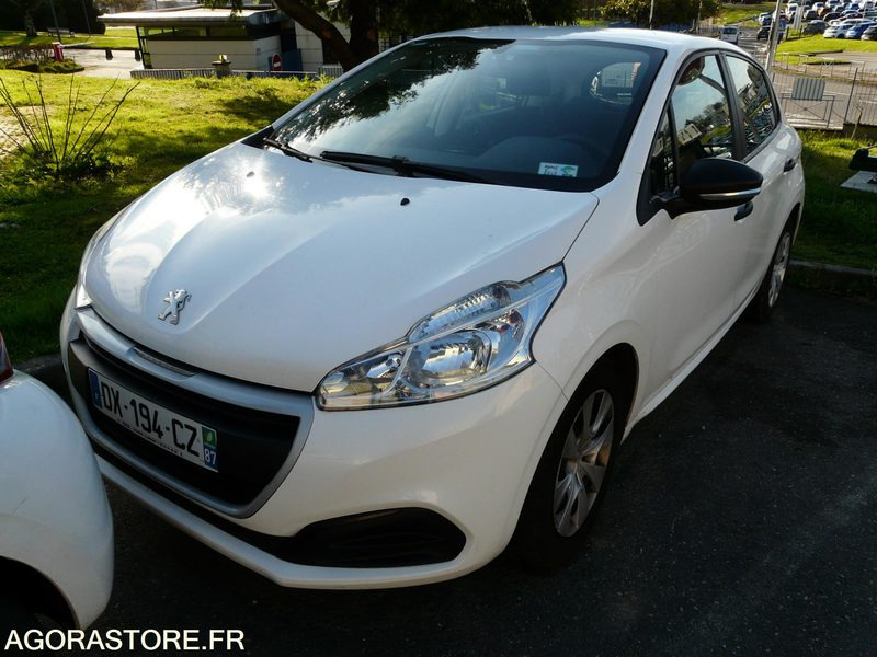PEUGEOT 208 - מכונית: תמונה 1 PEUGEOT 208 - מכונית: תמונה 1