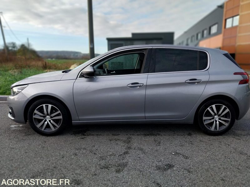 PEUGEOT 308 phase II - 110ch - 2019 - 88946km - ESSENCE - מכונית: תמונה 5 PEUGEOT 308 phase II - 110ch - 2019 - 88946km - ESSENCE - מכונית: תמונה 5