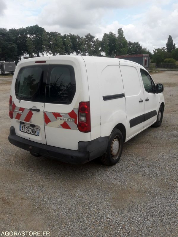 PEUGEOT PARTNER - 2010 / 379179 KM (AT370GW) - כלי רכב מסחרי קטן: תמונה 4 PEUGEOT PARTNER - 2010 / 379179 KM (AT370GW) - כלי רכב מסחרי קטן: תמונה 4