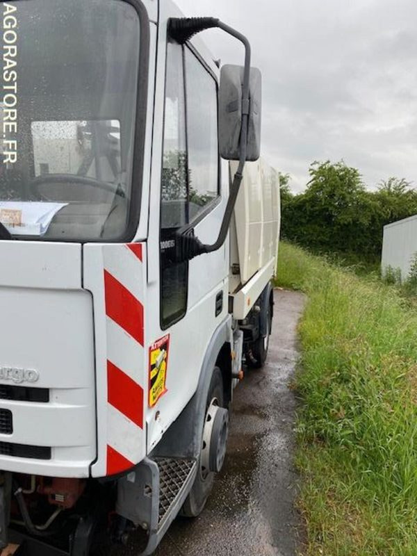 PL laveuse IVECO 100E15 1995 - משאית: תמונה 4 PL laveuse IVECO 100E15 1995 - משאית: תמונה 4