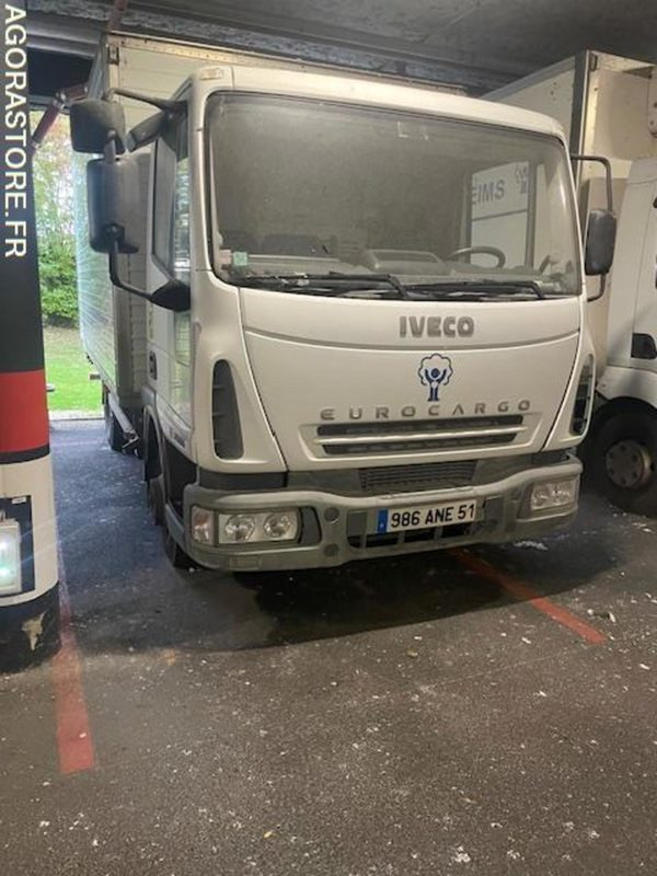 POID LOURD IVECO - משאית תיבה: תמונה 1 POID LOURD IVECO - משאית תיבה: תמונה 1