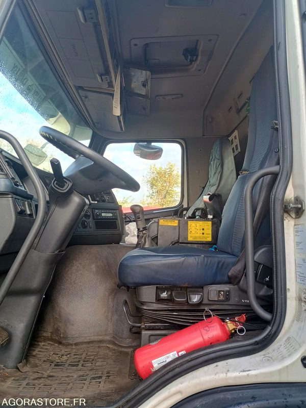 POLYBENNE 26T / R60637 - משאית: תמונה 3 POLYBENNE 26T / R60637 - משאית: תמונה 3