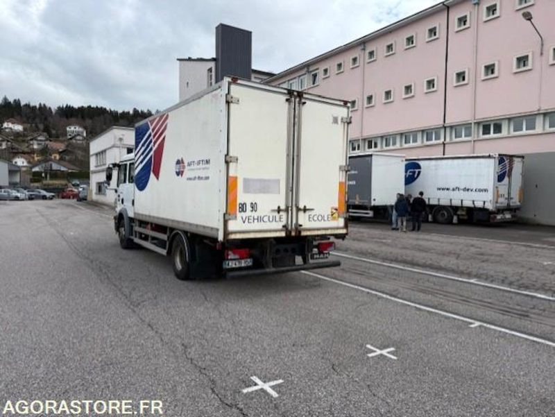 PORTEUR ROUTIER - MAN TGM 250 - Ex Véhicule Ecole - Parc 3804 - משאית: תמונה 3 PORTEUR ROUTIER - MAN TGM 250 - Ex Véhicule Ecole - Parc 3804 - משאית: תמונה 3