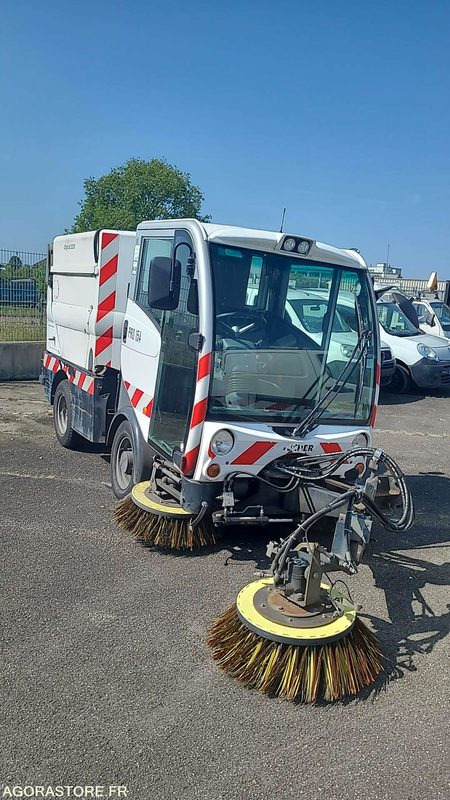 PRO 154 - CITYCAT 2020 - 47019KM - 2010 - ציוד לגינה: תמונה 2 PRO 154 - CITYCAT 2020 - 47019KM - 2010 - ציוד לגינה: תמונה 2