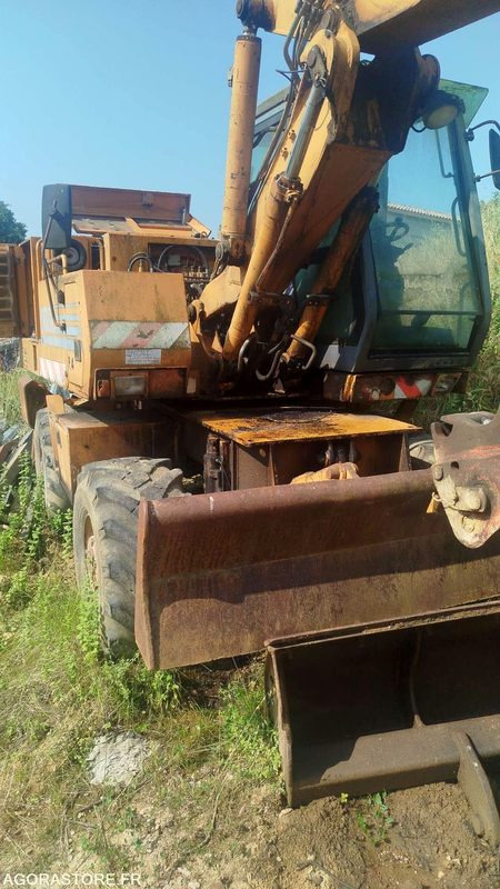 Pelle CASE 688 - 21595heures - מחפרון: תמונה 2 Pelle CASE 688 - 21595heures - מחפרון: תמונה 2