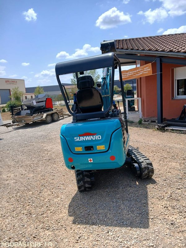 Pelle SUNWARD SWE20F canopy Neuve - מיני מחפר: תמונה 4 Pelle SUNWARD SWE20F canopy Neuve - מיני מחפר: תמונה 4