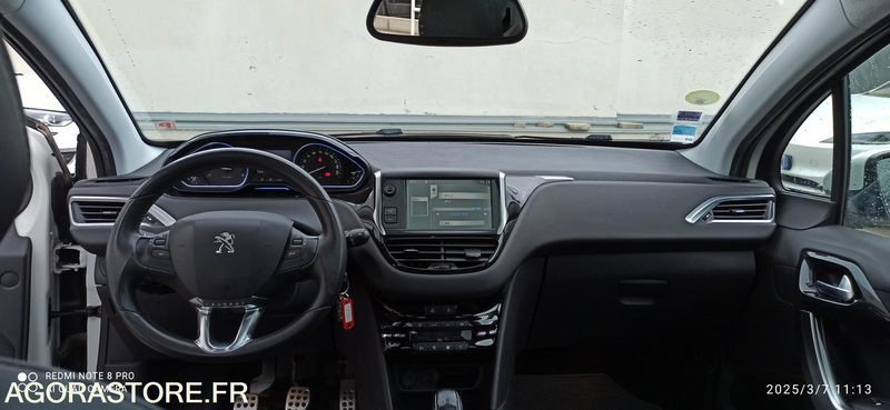 Peugeot 208 1.6 hdi 90 féline bvm5 - מכונית: תמונה 5 Peugeot 208 1.6 hdi 90 féline bvm5 - מכונית: תמונה 5