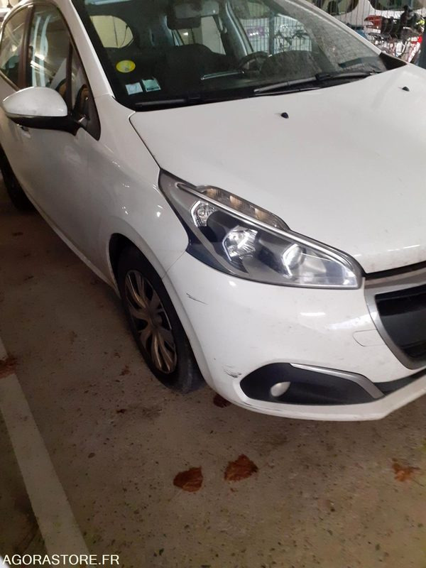 Peugeot 208 - 2016 - 225495 kms - מכונית: תמונה 5 Peugeot 208 - 2016 - 225495 kms - מכונית: תמונה 5